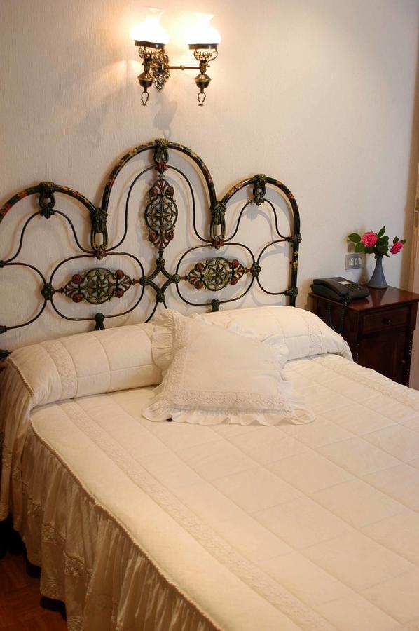 Hotel Julia Aranda de Duero Δωμάτιο φωτογραφία