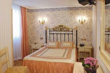 Hotel Julia Aranda de Duero Εξωτερικό φωτογραφία